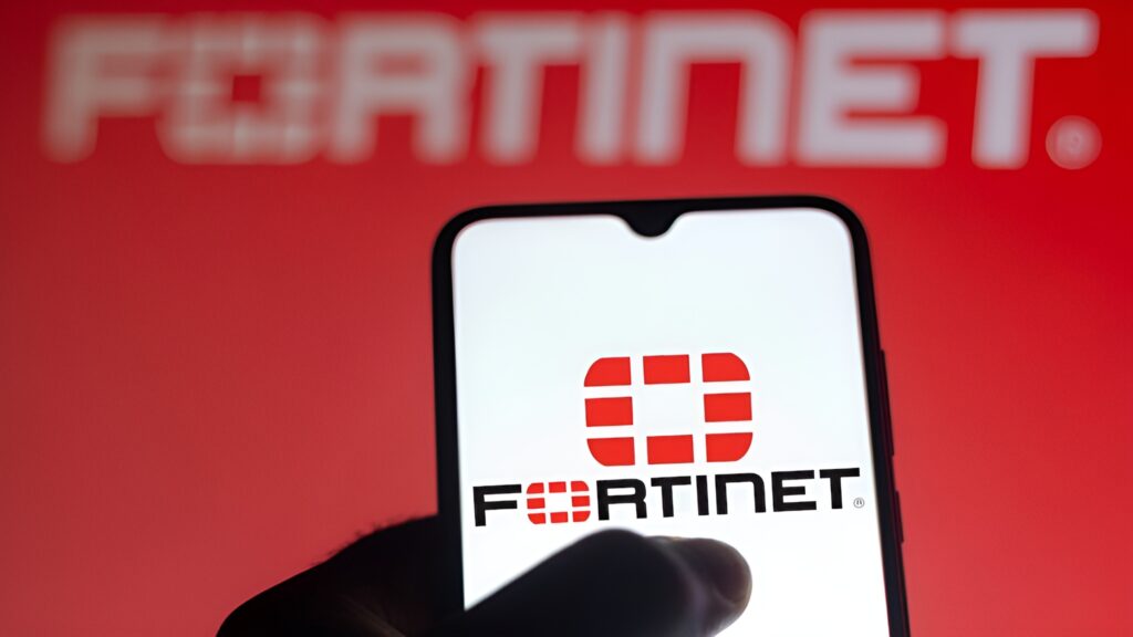 Fortinet zakrpio kritične ranjivosti u FortiFone i FortiSIEM-Kiber.ba